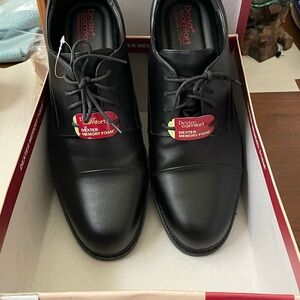 NEW IN BOX - Dexter Men's Black Comfort Shoes 12 Wide